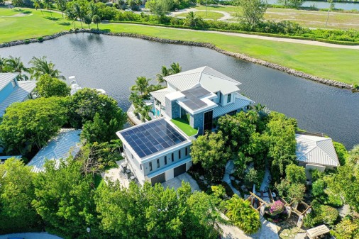 Ritz-carlton Deckhouse 9