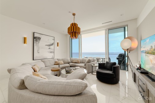 Fin- Chic 4 Bed W Den Condo Fin- Chic 4 Bed W Den Condo