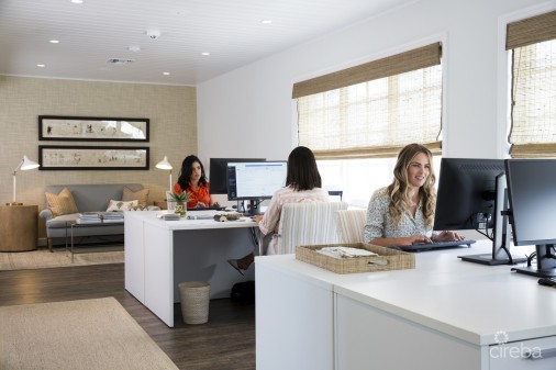 Huis Building | Prime Shedden Road Location Huis Building | Prime Shedden Road Location