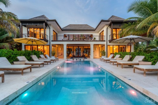 Kempa Kai, Beachfront Estate With 0.66 Acre Parcel