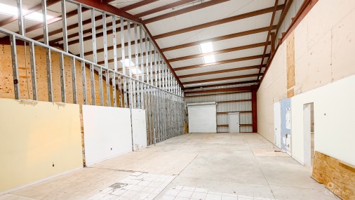 Little Cayman Warehouse (20 Units) And Land Sub-division  13 Lots