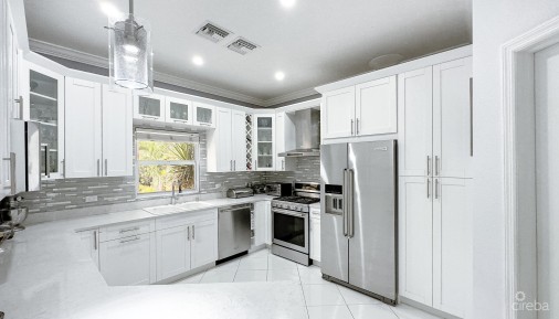 Ocean View Family Home Spotts