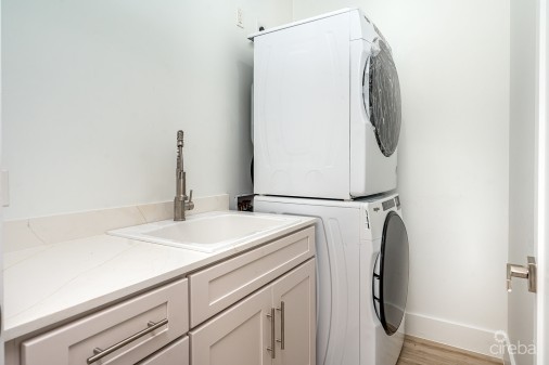 Lavania Court - Gated - Large 2 Bed 2 Bath Townhomes