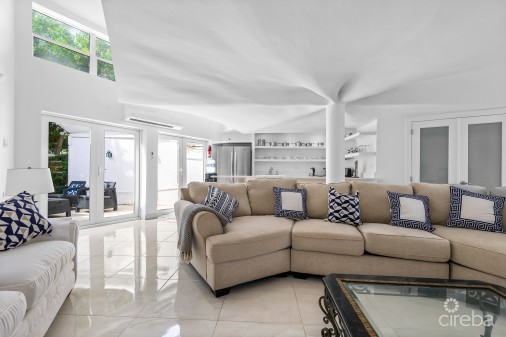 Cayman Sands Village Townhouse 14, Seven Mile Beach