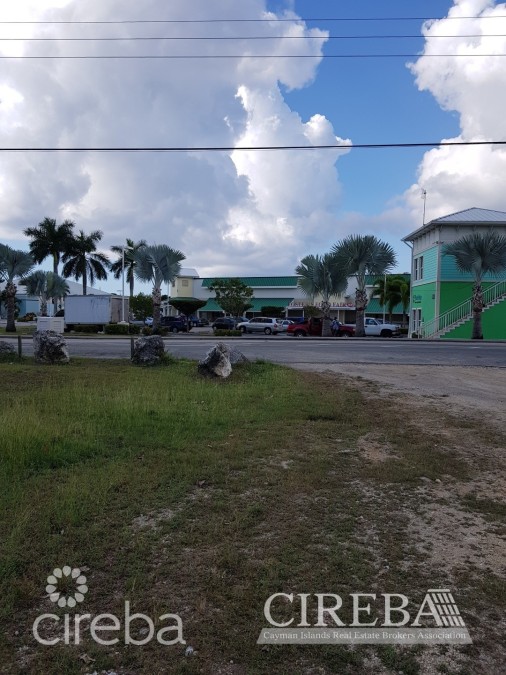 Countryside East - Commercial Building Site With Approved Plans