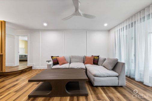 #4 Villas Pappagallo - Renovated 1 Bed / 1 Bath