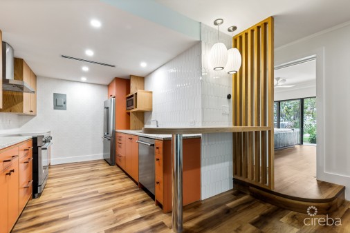 #4 Villas Pappagallo - Renovated 1 Bed / 1 Bath