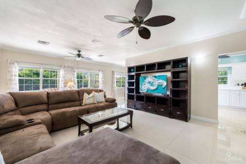 Longfellow Circle 18, Breakers Family Home