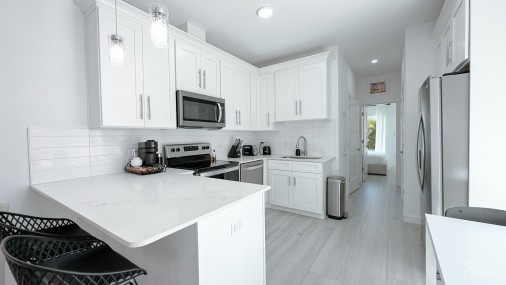 La Paidion Condo West Bay