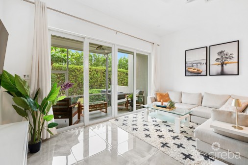 Eleven Parc Townhome – Prime Location In Seven Mile Beach Corridor