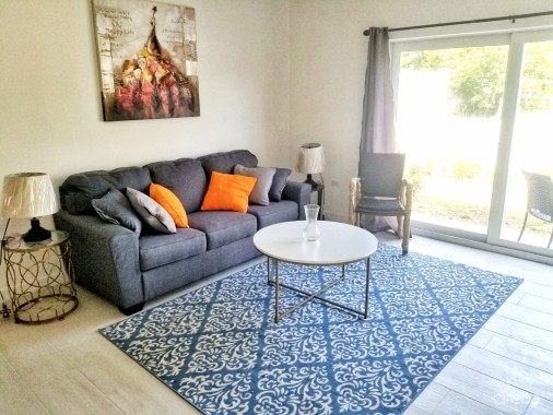 Royal Pines Spacious Townhouse Style Condo