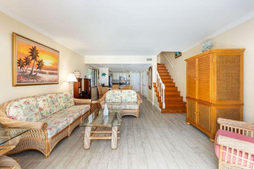 Islands Club #10 - Ground Floor