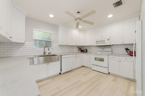 Winterhaven Beachfront 3 Bed