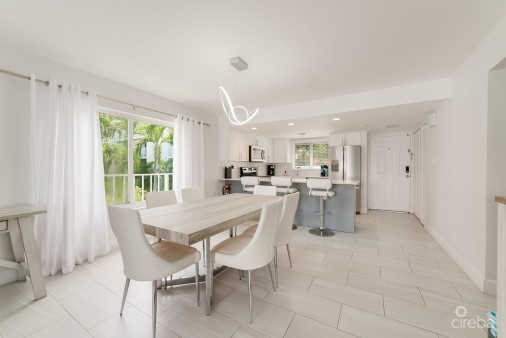 Sunset Cove Renovated 2 Bedroom