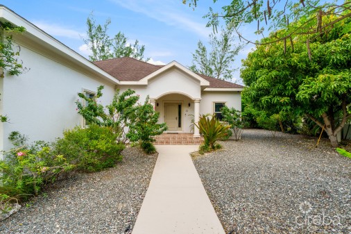 Orchid Heights 32, Midsummer Drive Home