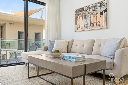 Harbour Walk 202 | 1 Bed + Den | Corner Unit