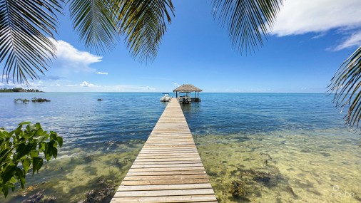 3 Bed Ocean View - By The Sea