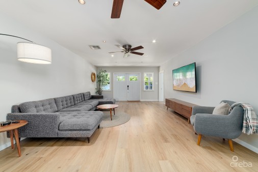 3-bed Family Home On 0.3411 Acres In West Bay - Ci $30,000 Cash Back