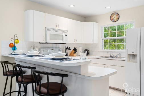 Spacious 3 Bedroom Apartment In South Sound!