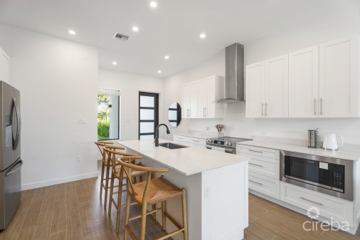 Prive 11 - South Sound Townhome