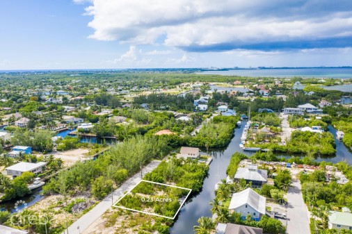 Green Street 0.23 Acres, Savannah Canal-front