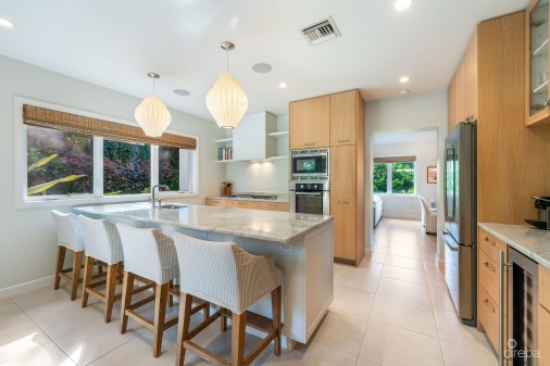 Timeless Designer South Sound Home With Pool  And Guest Cottage