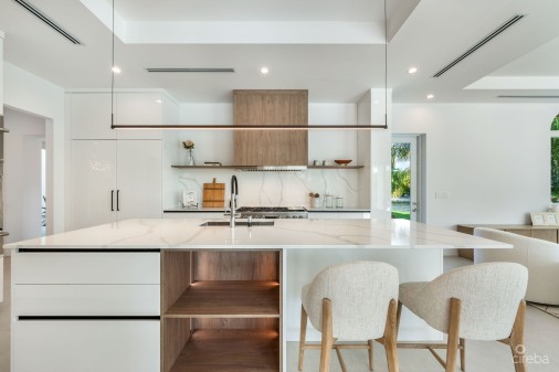 Vista Del Mar | A Reimagined Waterfront Estate