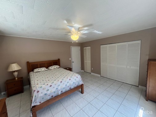 Plover Crescent Retreat