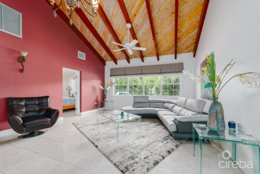 Rare Opportunity On Smb Corridor - Home On 0.4 Acres