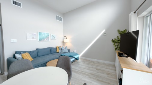 Downtown Reach 1 Bed Condo