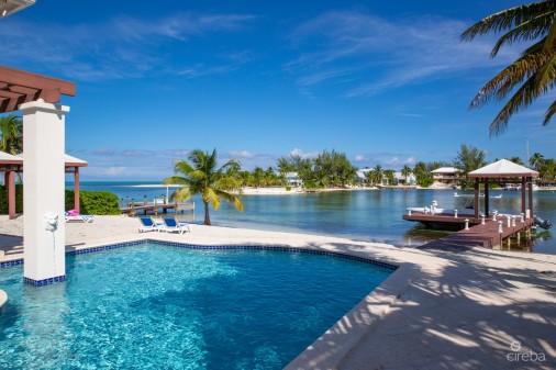 Compound Kai Luxury Estate, Grand Cayman