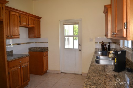 Royal Heights Half Duplex