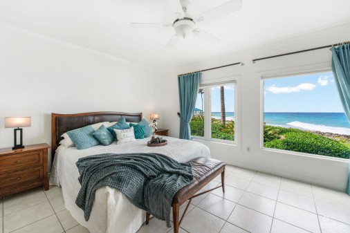 Oceanfront Spacious Ground Floor Ocean Pointe Villas