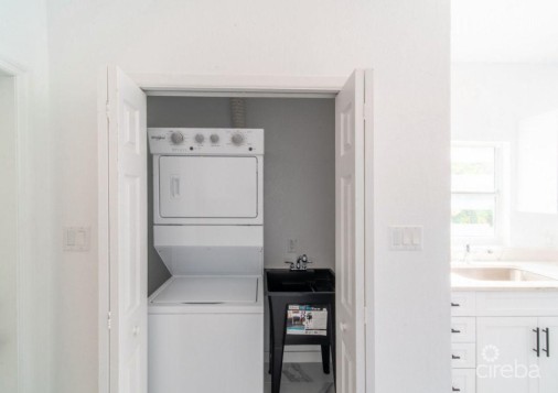 Bodden Town Family Home