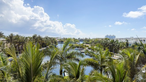 Solara Townhome Crystal Harbour