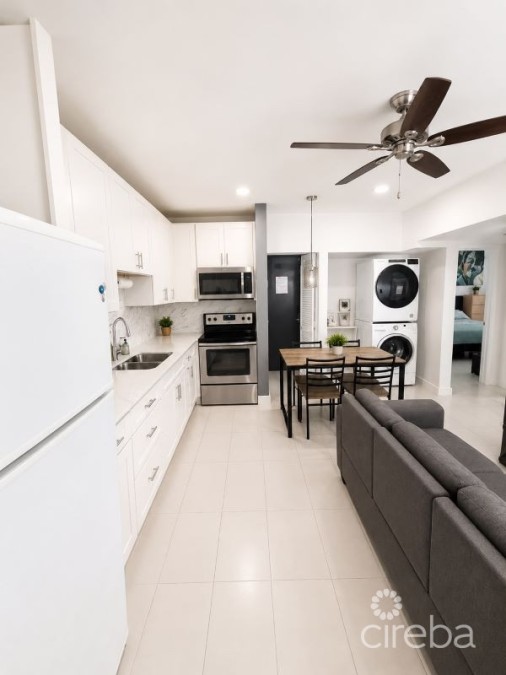 Windsor Lakes Block H, Unit 802