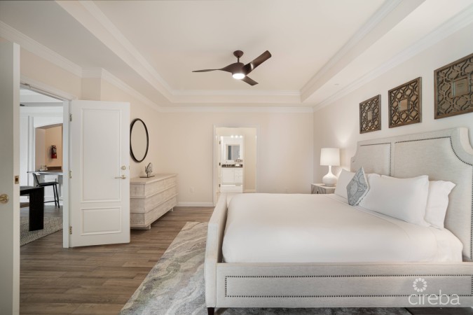 RITZ-CARLTON PRIVATE RESIDENCE #201