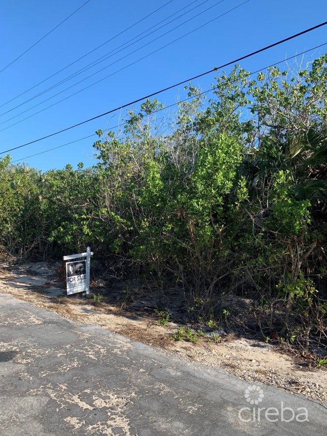 OCEANFRONT SOUTH FACING 0.85 OF AN ACRE WEST END LITTLE CAYMAN LAND