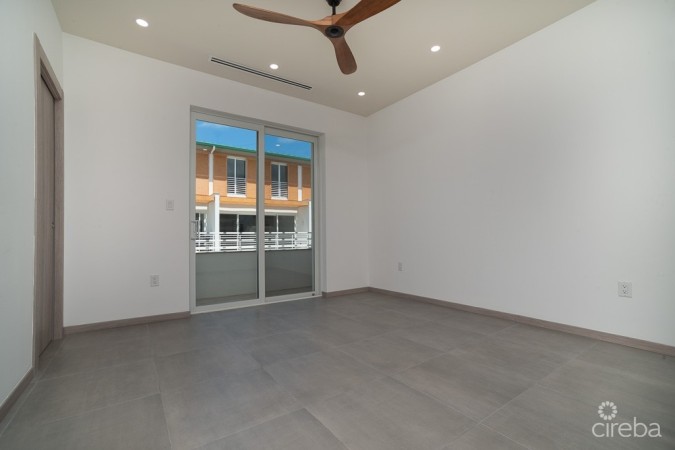 PLYMOUTH  - 7 MILE CORRIDOR - SPACIOUS 3 BED 3.5 BATH TOWNHOME