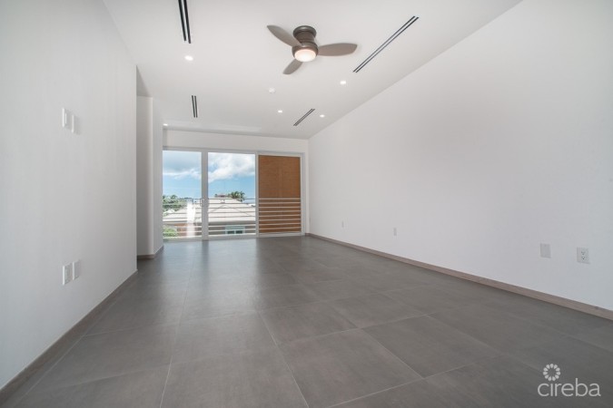 PLYMOUTH  - 7 MILE CORRIDOR - SPACIOUS 3 BED 3.5 BATH TOWNHOME