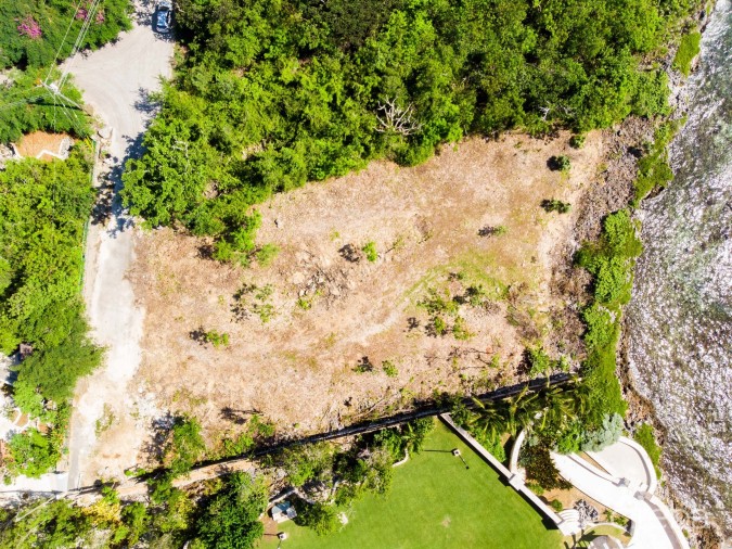 BUDDY'S WAY OCEAN FRONT LAND
