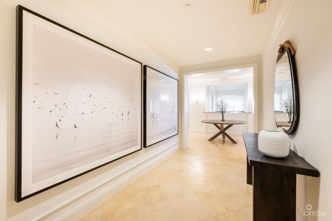 THE RITZ-CARLTON RESIDENCE #605