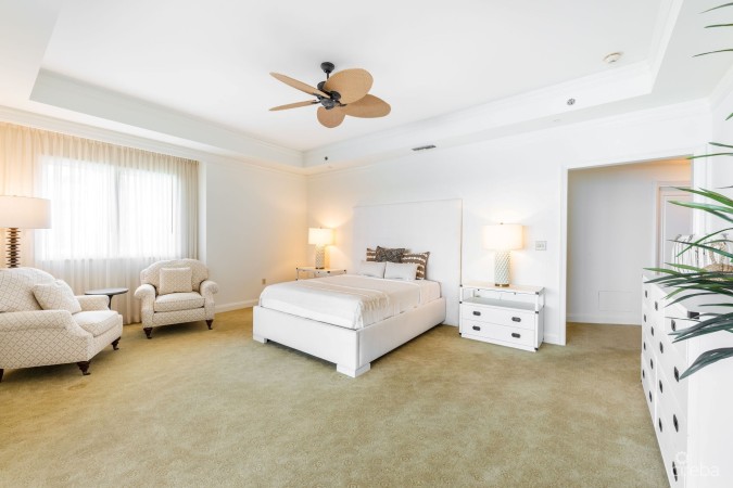 THE RITZ-CARLTON RESIDENCE #605