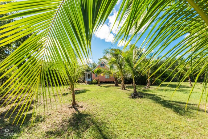 SEAVIEW ROAD LAND WITH CAYMANIAN COTTAGE