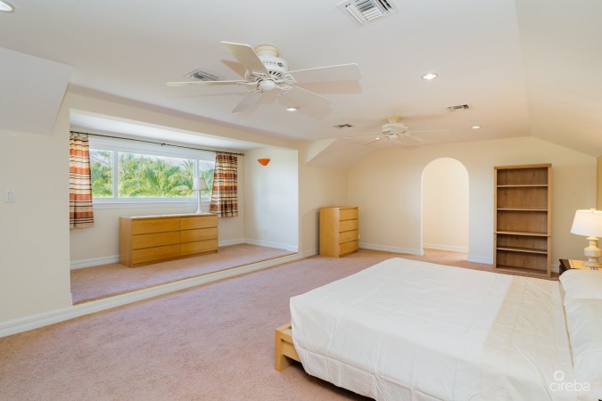 SOUTH SOUND ROAD DUPLEX