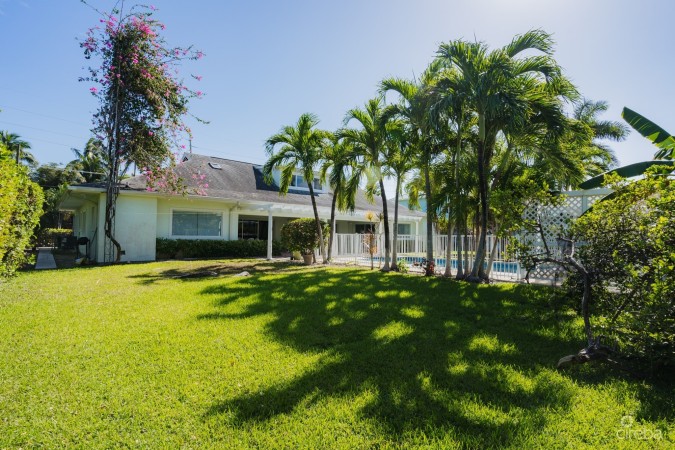 SOUTH SOUND ROAD DUPLEX