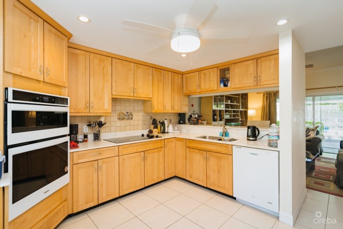 SOUTH SOUND ROAD DUPLEX