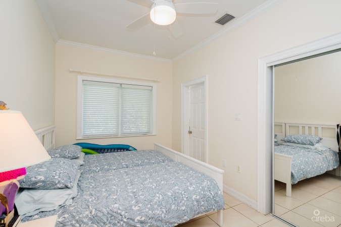 SOUTH SOUND ROAD DUPLEX