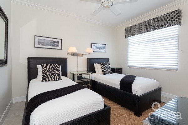 SOUTH BAY BEACH CLUB, 3BR CONDO WITH  PARKING SPACE