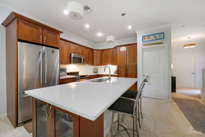 SAVANNAH GRAND FAMILY HOME